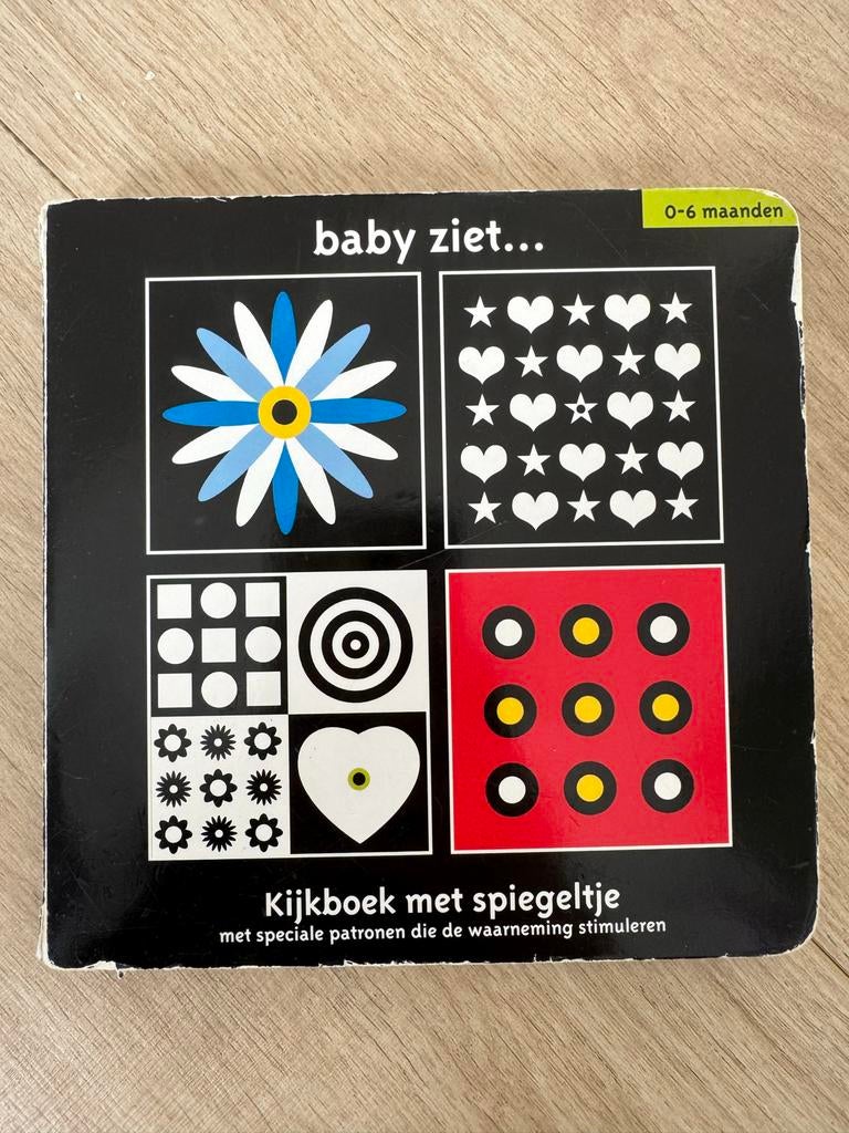 Baby ziet... Kijkboek met spiegeltje 0-6 maanden, Boeken, Kinderboeken | Baby's en Peuters, Ophalen, Gelezen, Uitklap-, Voel- of Ontdekboek