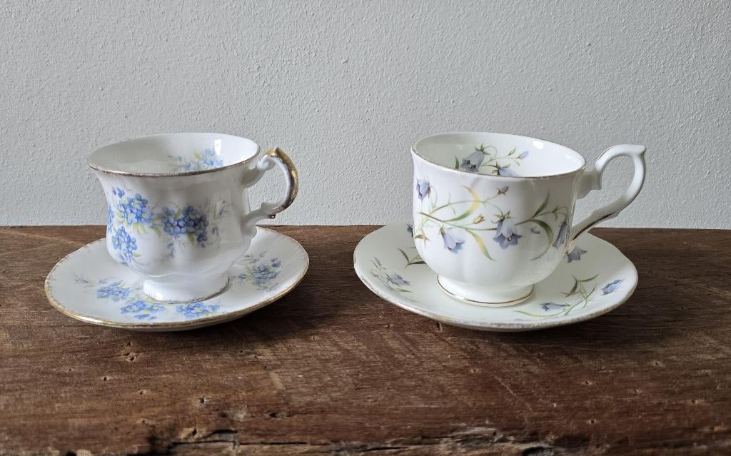 Twee Engelse porseleinen kop en schotels, Verzamelen, Porselein, Kristal en Bestek, Ophalen of Verzenden, Gebruikt, Porselein