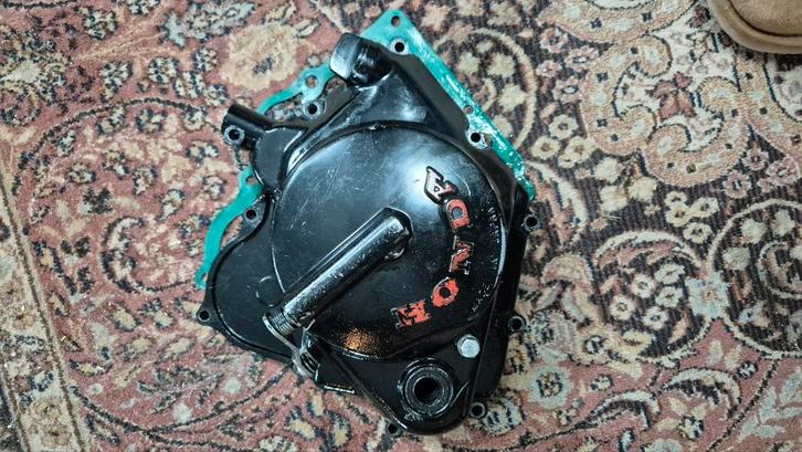 Gezocht koppelingsdeksel honda mb/mtx, Fietsen en Brommers, Brommeronderdelen | Algemeen, Blok, Ophalen