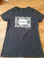 nikkie, Kleding | Dames, T-shirts, Maat 34 (XS) of kleiner, Ophalen of Verzenden, Zo goed als nieuw, Zwart