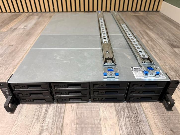 Synology RackStation RS3617xs+ 128GB RAM railkit, Computers en Software, NAS, Zo goed als nieuw, Ophalen