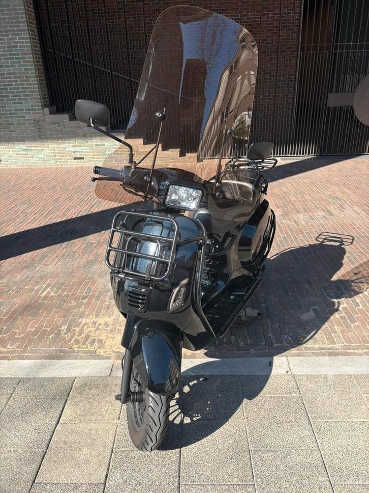 La souris sourini rs 1900km, Fietsen en Brommers, Snorfietsen en Snorscooters, Zo goed als nieuw, Benzine, Ophalen