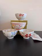 Prachtige set van 4 Japanse kommetjes, Nieuw, Ophalen of Verzenden, Kom(men), Overige stijlen