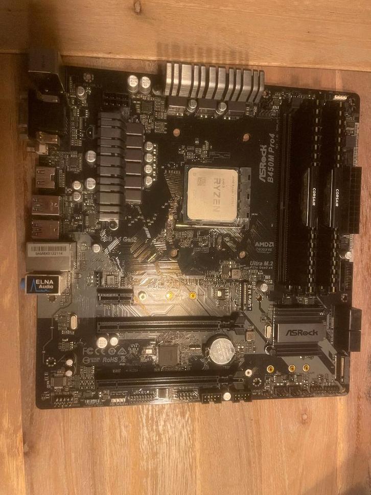 ASRock B450M Pro4 Moederbord, Computers en Software, Moederborden, Zo goed als nieuw, AMD, DDR4, Ophalen