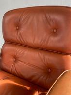 Twee Herman Miller Eames  Lobby Chairs, cognac leder, Gebruikt, Design, 75 tot 100 cm, Ophalen of Verzenden