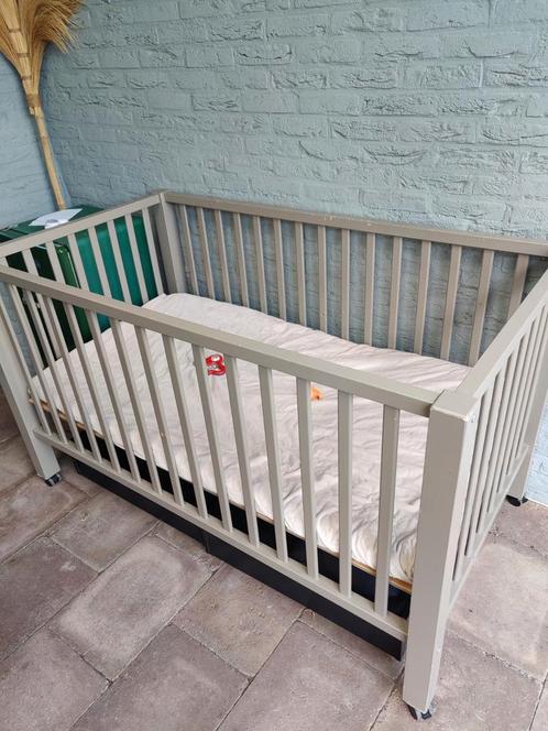 Grote box, ideaal voor een tweeling., Kinderen en Baby's, Boxen, Gebruikt, In hoogte verstelbaar, Wieltjes, Ophalen