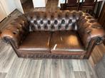Chesterfield 2-zitsbank met gebruikerssporen, Gebruikt, 150 tot 200 cm, Tweepersoons, Ophalen of Verzenden