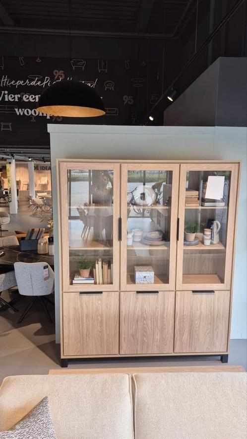 showroommodel buffetkast Camden, Huis en Inrichting, Kasten | Vitrinekasten, Nieuw, 200 cm of meer, 25 tot 50 cm, Glas, Ophalen