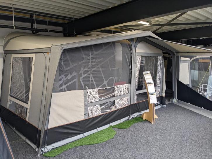 Showmodel Isabella Ambasador Dawn G16/A940 ( of 925/915/900), Caravans en Kamperen, Voortenten en Luifels, Zo goed als nieuw, Isabella