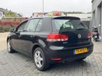 Volkswagen Golf 1.6 TDI DSG Trendline BlueMotion, Auto's, Euro 5, Gebruikt, 4 cilinders, Zwart