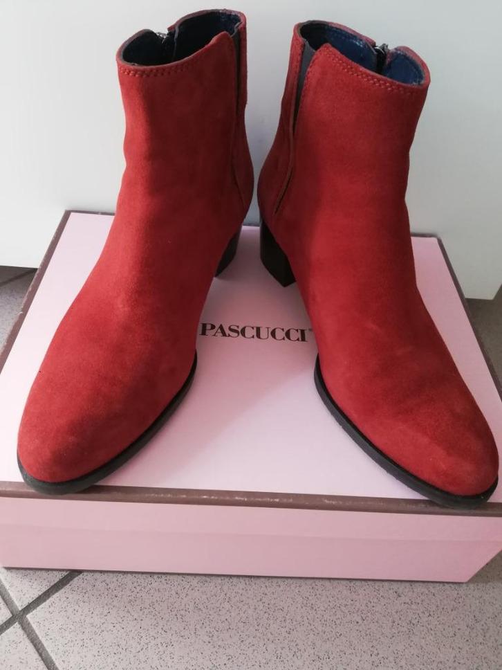 Nieuwe enkellaarsjes, made in Italy, mt 38, Kleding | Dames, Schoenen, Nieuw, Lage of Enkellaarzen, Bruin, Ophalen of Verzenden
