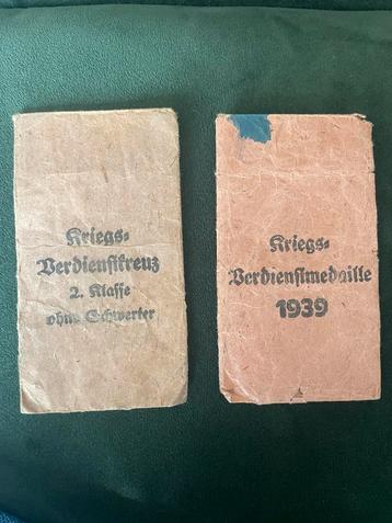 Originele zakjes Kriegstverdienstmedaille / KvK beschikbaar voor biedingen
