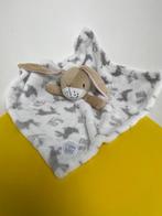 2816 hazeltje knuffellap lap wit grijs, Ophalen of Verzenden, Overige typen