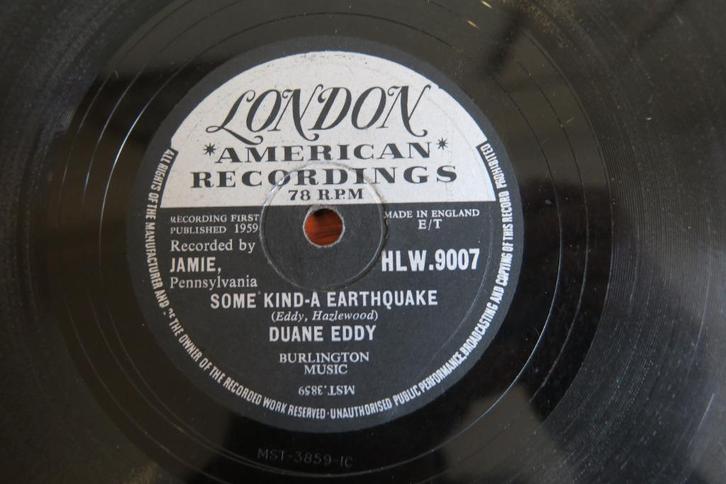 Duane Eddy Some kind-a earthquake 78 toeren 78rpm wurlitzer, Cd's en Dvd's, Vinyl | Rock, Gebruikt, Rock-'n-Roll, 10 inch, Ophalen of Verzenden