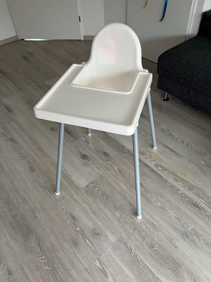 IKEA kinderstoel met blad, Kinderen en Baby's, Kinderstoelen, Gebruikt, Overige typen, Afneembaar eetblad, Ophalen