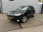 Mitsubishi Outlander 2.0 PHEV Instyle, Auto's, Mitsubishi, Beige, 4 cilinders, Zwart, Vierwielaandrijving