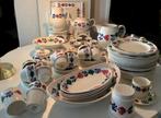 BOERENBONT SERVIES 52-delig BOCH, SPHINX, REGOUT, MAESTRICHT, Ophalen