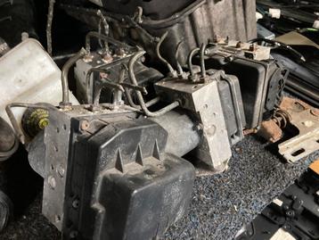 abs pomp mercedes vito w639 va bj 2004 tm 2014 div nummers beschikbaar voor biedingen