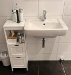 GRATIS wastafel, kraan en badkamerkastje, Huis en Inrichting, Badkamer | Badkamermeubels, Ophalen, Gebruikt, 50 tot 100 cm, Minder dan 100 cm