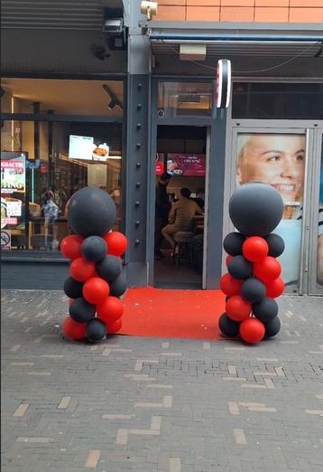 Rode loper te huur! €20 per weekend beschikbaar voor biedingen
