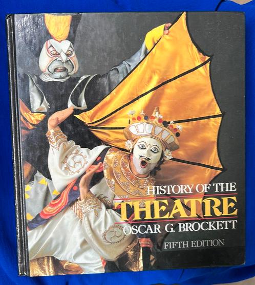 History of the Theatre, Oscar G. Brockett, fifth edition, Boeken, Kunst en Cultuur | Dans en Theater, Zo goed als nieuw, Ophalen of Verzenden