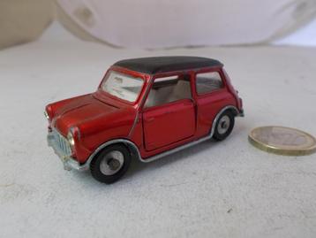 1965 Dinky Toys 183 MORRIS MINI-MINOR. (RED) beschikbaar voor biedingen