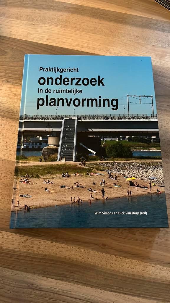 Praktijkgericht onderzoek in de ruimtelijke planvorming, Boeken, Wetenschap, Zo goed als nieuw, Sociale wetenschap, Ophalen of Verzenden