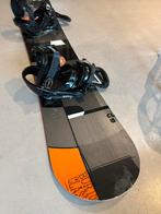 Burton Clash 153 met Custom bindingen maat M, Sport en Fitness, Snowboarden, Gebruikt, Board, Ophalen