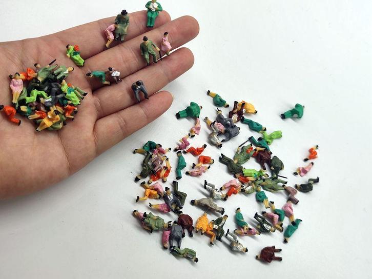 Modelspoor Zittende Poppetjes H0 / HO Figuurtjes Mensen Pop, Hobby en Vrije tijd, Modeltreinen | H0, Nieuw, Verzenden