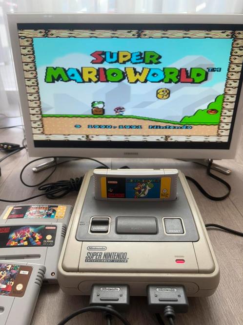 Nintendo // SNES spelcomputer inclusief games, Spelcomputers en Games, Spelcomputers | Nintendo Super NES, Gebruikt, Met 2 controllers