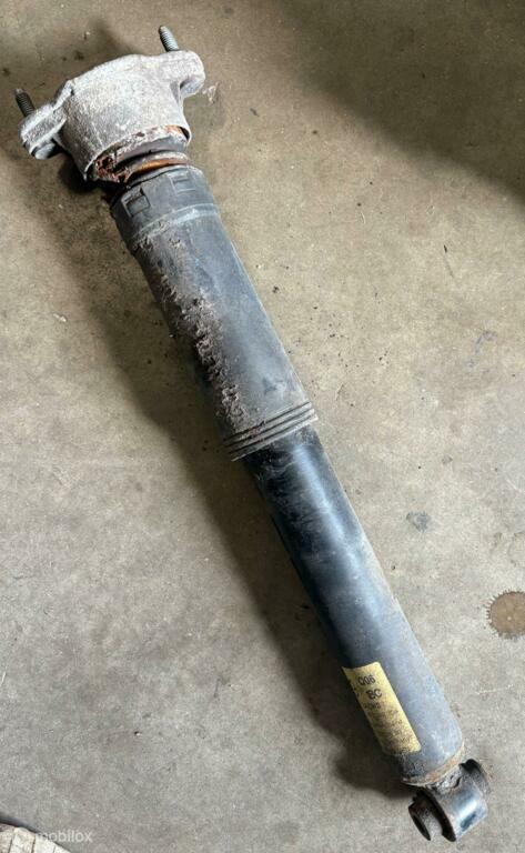 Schokdemper linksachter Mercedes E-klasse W212 A2123203930, Gebruikt, Mercedes-Benz, Ophalen of Verzenden, Mercedes-Benz