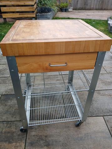 Handig Verrijdbaar Keukenblokje met Lade beschikbaar voor biedingen