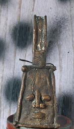 BENIN BRONZE BELL. Eeuwenoud. RARE. * Zie tekst., Ophalen