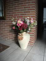 grote terracotta kruik  met kunstbloemen, Ophalen of Verzenden, Gebruikt