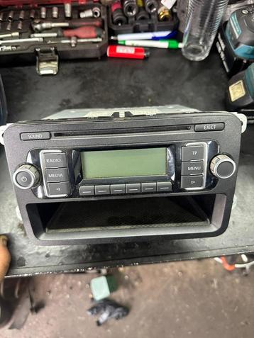 Volkswagen Radio Golf Polo Transporter etc beschikbaar voor biedingen