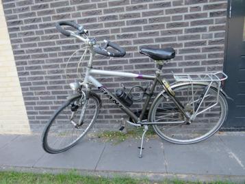 Giant Custom Herenfiets beschikbaar voor biedingen