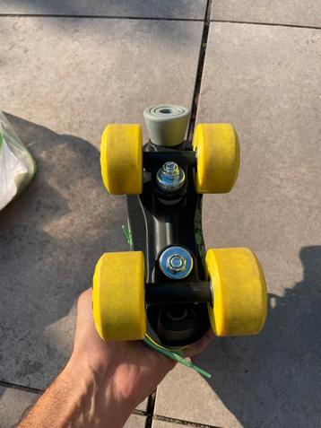 Rolschaatsen skeelers roller skates 31 / 32  beschikbaar voor biedingen
