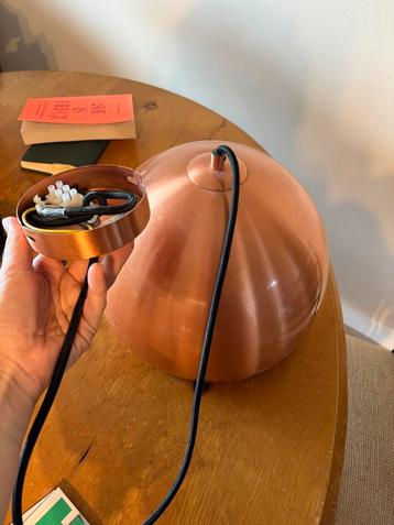 Lamp vintage rond koper beschikbaar voor biedingen