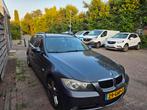 BMW 3-Serie 2.0 318 I Touring 2008 Grijs, Auto's, Achterwielaandrijving, Origineel Nederlands, Stationwagon, Handgeschakeld