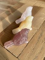 Edelstenen Vogeltjes - Rozenkwarts, Aardbeienkwarts, Calciet, Verzamelen, Mineralen en Fossielen, Ophalen of Verzenden