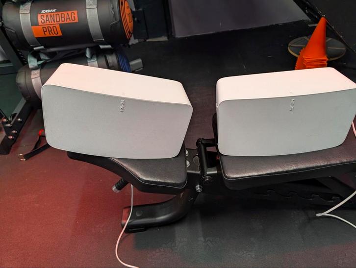 2x Sonos Five + Sonos One (optioneel), Audio, Tv en Foto, Luidsprekers, Gebruikt, Front, Rear of Stereo speakers, Minder dan 60 watt