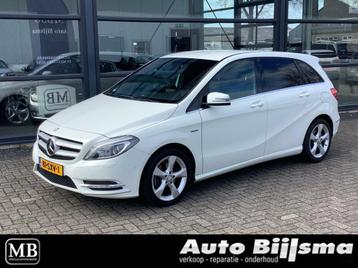 Mercedes B-klasse 180 Ambition, navi, cruise, xenon verlicht beschikbaar voor biedingen