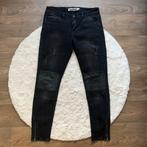 Zwarte jeans knee patch Noisy May 30/30, Zwart, Ophalen of Verzenden, Zo goed als nieuw, W30 - W32 (confectie 38/40)