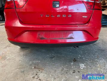 SEAT TOLEDO 4 Rood achterbumper 2012-2019 beschikbaar voor biedingen