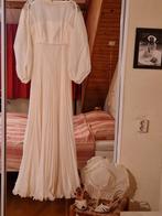 Trouwjurk compleet met hoed en schoenen, Kleding | Dames, Trouwkleding en Trouwaccessoires, Ophalen of Verzenden, Gedragen, Wit