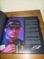 Formule 1 Jaarboek 2022 Max Verstappen met heel veel foto's, Ophalen of Verzenden, Zo goed als nieuw, Algemeen, Onbekend
