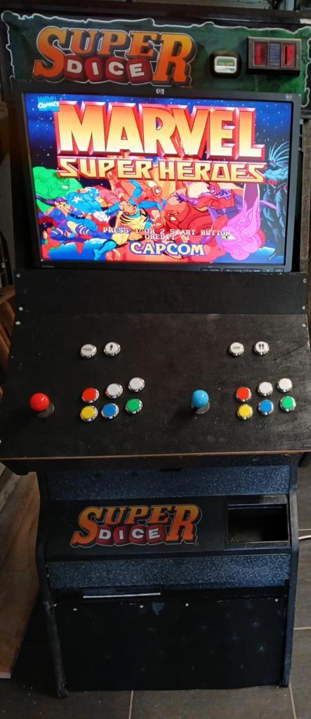arcade super dice  met 24inch scherm! + 8800 games 2 players, Verzamelen, Automaten | Overige, Gebruikt, Ophalen