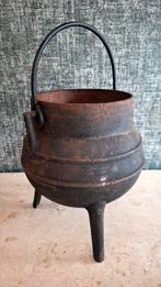 Portugese Gietijzeren Pot - 24 cm, Antiek en Kunst, Ophalen of Verzenden