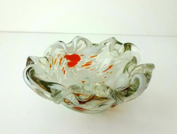 Glazen schaal asbak helder wit en rood opaline Murano 3238-s beschikbaar voor biedingen