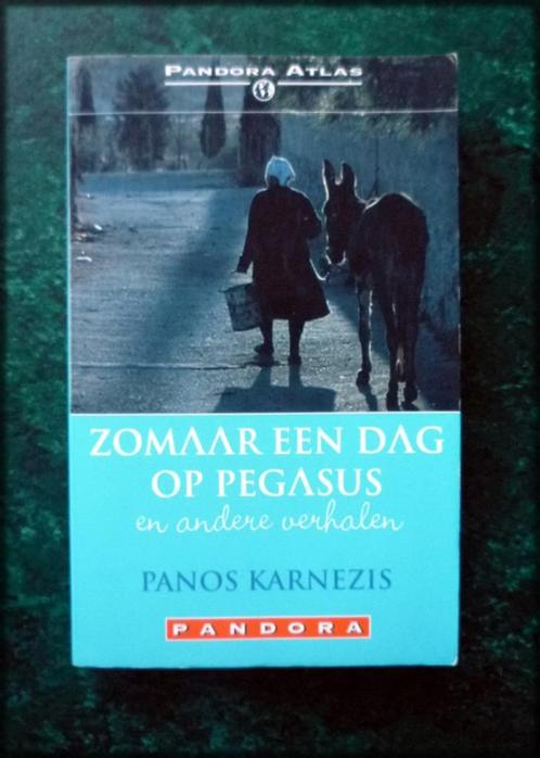 ZOMAAR EEN DAG OP PEGASUS - Panos Karnezis - EN ANDERE VERHA, Boeken, Romans, Zo goed als nieuw, Nederland, Verzenden